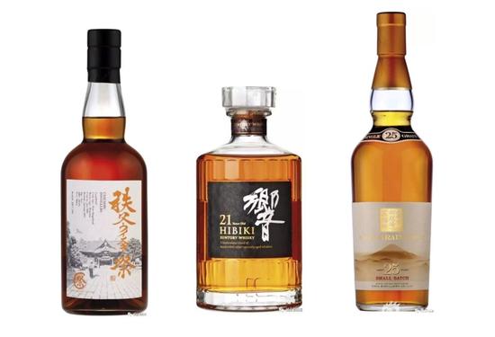 左起为:秩父Chichibu、三得利Hibiki、麒麟Fuji-Gotemba