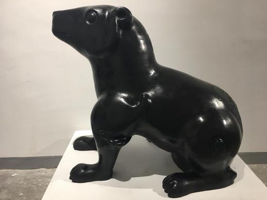 戚源源 《熊》