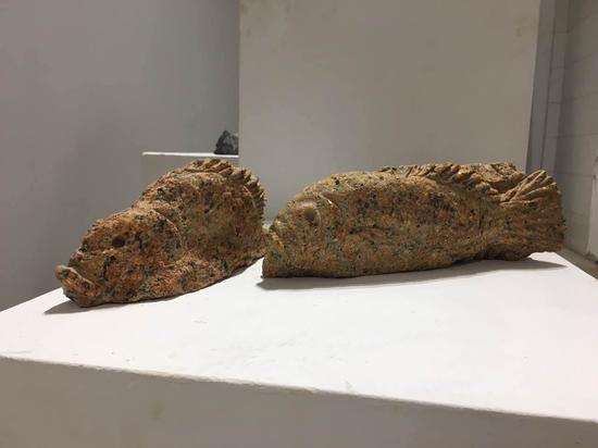 石雕鱼群