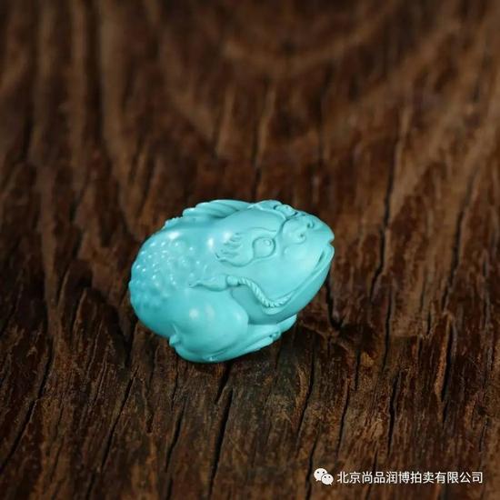 02216孙光海 绿松金蟾 规格:3.5×2.8×2.0cm 重量:24g 白度:绿松 RMB:60000-80000