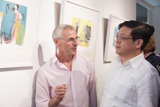 德国艺术家严思·克利安 (Jens Kilian )与徐里交流
