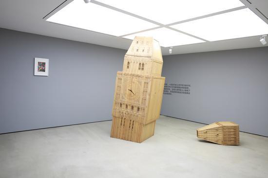 奚建军,大本钟 (装置) ,110x320cm,综合材料,2013