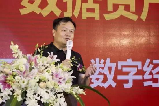 国家工业和信息化部中国信息产业网理事长、中国互联网协会常务理事副秘书长陆军