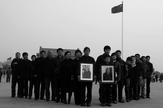 《家族岁月》 2010年清明 天安门广场