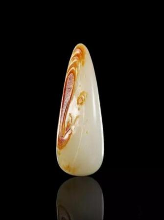 王一卜 和田玉籽料飞天挂件 尺寸:3.6×1.8×1.3cm 12g