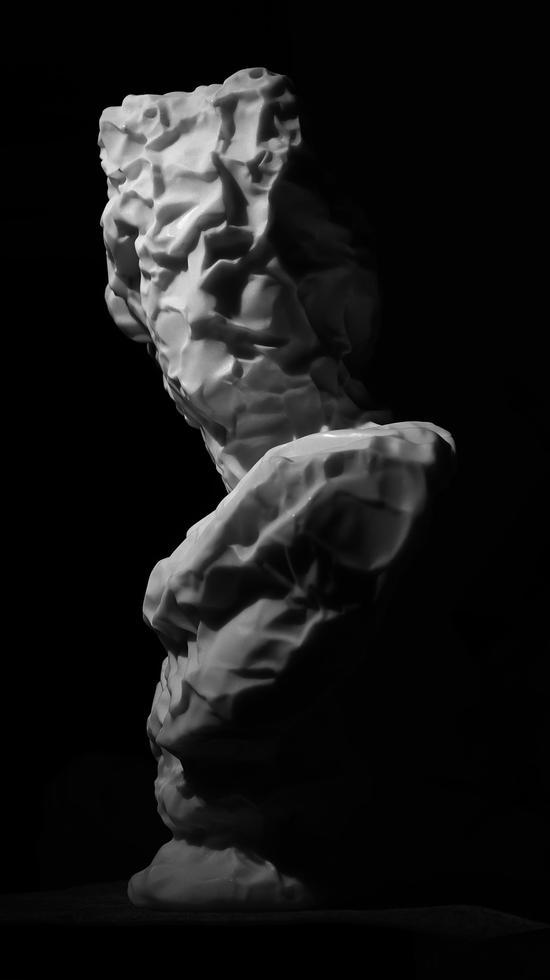 《阿波罗》汉白玉,高:80cm,2016年