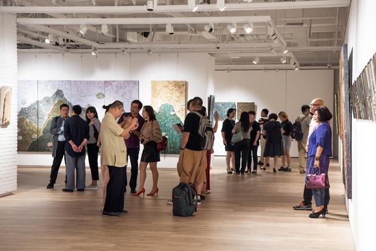 “曾英栋——共时2017个展”展览现场