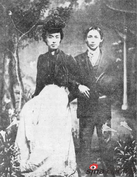 李叔同演茶花女(左)