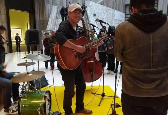 开幕式上的现场表演