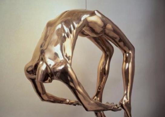 路易丝·布尔乔亚,《歇斯底里之弧》,1993