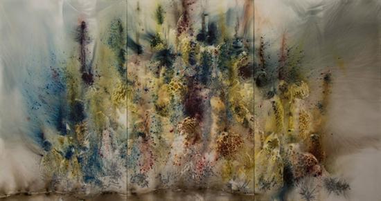 《发情山》,2017年。火药、帆布,280x750cm 赵小意摄,蔡工作室提供