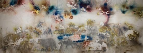《最后的狂欢》,2017年。火药、帆布,280x750cm赵小意摄,蔡工作室提供