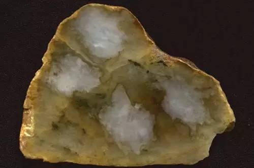 翡翠的次生色