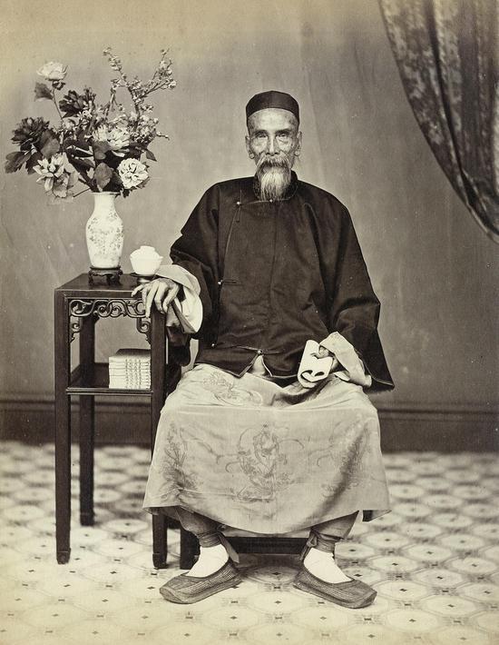阿芳,老者坐像,21x27cm,蛋白照片,1861-1870