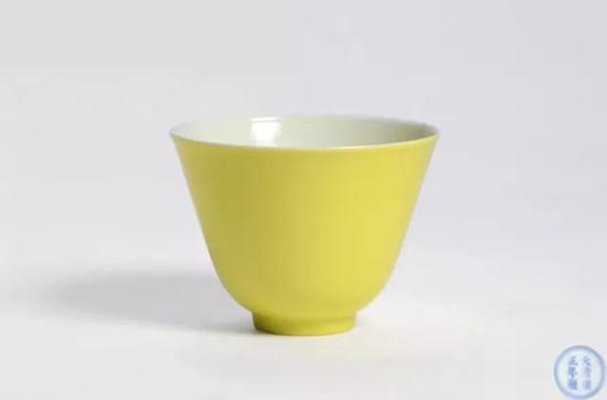 ★1223 清雍正 柠檬黄釉杯