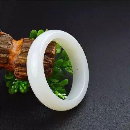 羊脂白玉手镯