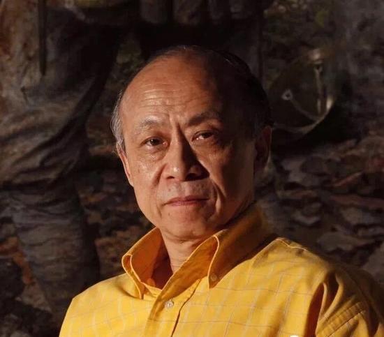 著名油画家 徐芒耀