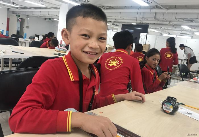 阿余克布在等老师公布答案