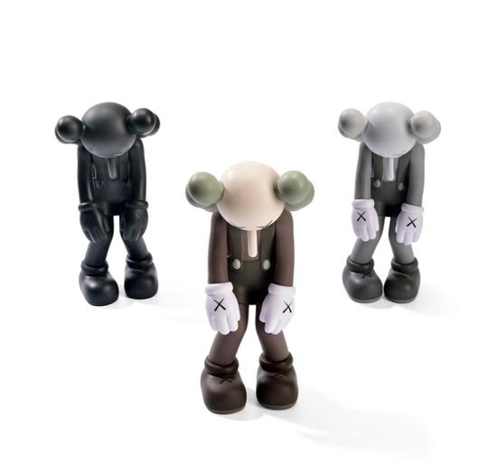 Kaws 小谎言 Small Lie 系列限定玩偶一套