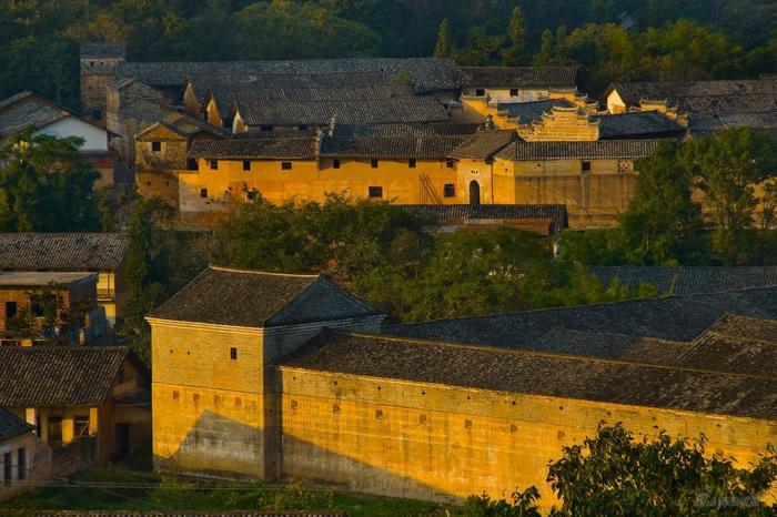 龙南关西新围与老围,刘念海摄