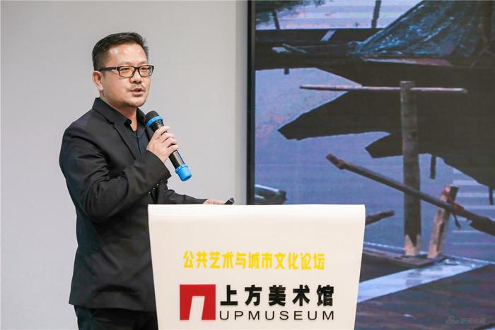 胡泉纯,中央美术学院雕塑系副主任、公共艺术工作室主任