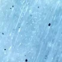 (海蓝宝石中的“雨丝状”包体)