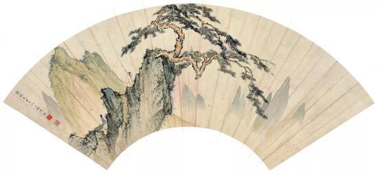 Lot126 陈少梅(1909-1954) 松岭策杖 扇面镜心 设色纸本 题识:馥斋先生正之,少梅陈彰。 钤印:陈、少梅 17×51 cm。 约0.78平尺