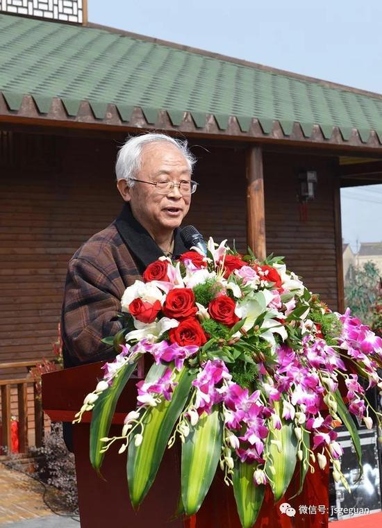 王宜早在展览开幕式上