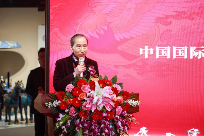 中国国际文化传播中心执行主席龙宇翔发言