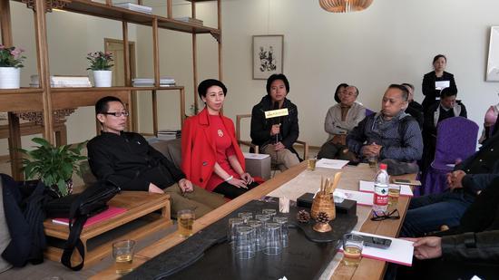 秦皇岛市美协副主席井庆昂发言
