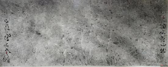 烟雨乱山出 水随风石入 景在平 纸本水墨 300X120