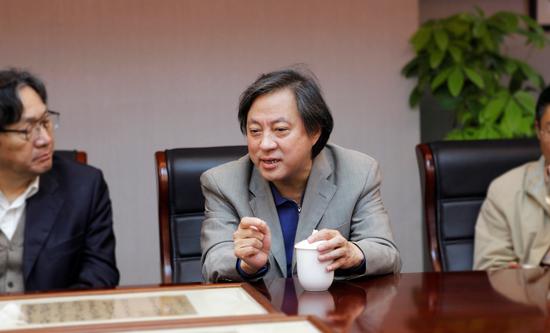 西泠印社拍卖有限公司总经理陆镜清讲述藏品背后的故事
