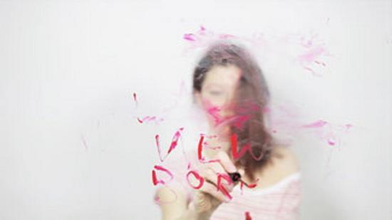 1. Erique Lacorbeille《收集声音以建构一种感知》Erique Lacorbeille《Collecting Voices to Build a Conscience》