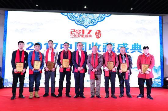 获奖艺术家与嘉宾合影