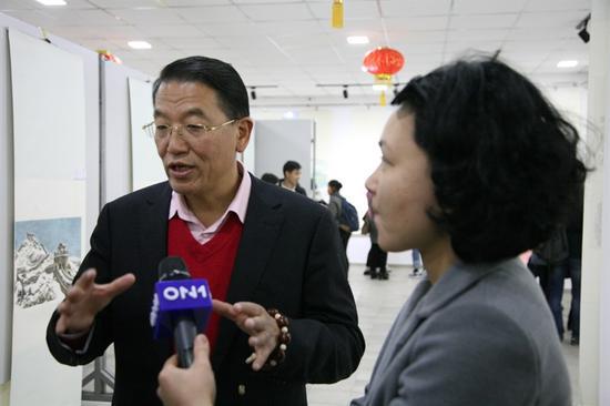 程茂全(淳一)接收吉尔吉斯斯坦当地媒体采访