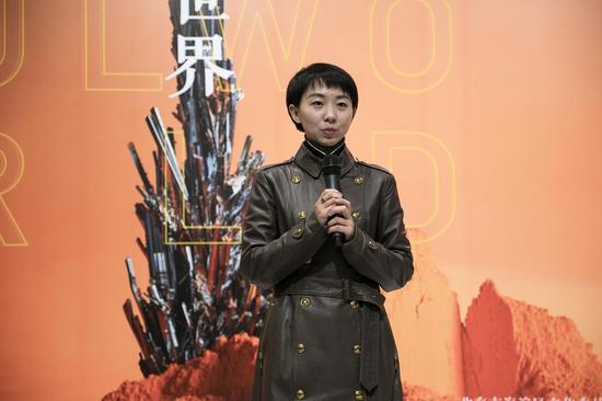 本次展览合作机构 杨画廊创始人: 杨洋女士