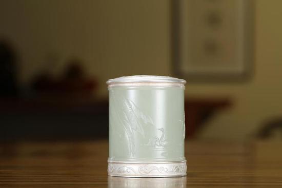 陈春波 和田玉意合天歌香薰 尺寸: 5.7×4.6×4.6cm 重量:246g
