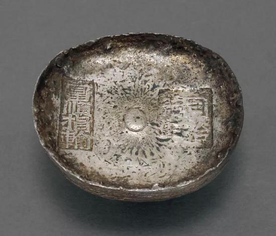 Lot 1229 清代四川“同治元年 富顺捐输”双戳十两圆锭