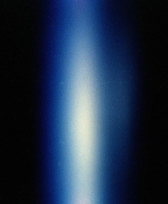 5、留下空间开幕展“当幕布拉起,我们的对话早已完结——留光显影” 参展作品,沈凌昊,剩余物-图像,摄影,108 × 88 cm,2013,©沈凌昊,致谢:艺术家&杨锋艺术与教育基金会5、留下空间开幕展“当幕布拉起,我们的对话早已完结——留光显影” 参展作品,沈凌昊,剩余物-图像,摄影,108 × 88 cm,2013,©沈凌昊,致谢:艺术家&杨锋艺术与教育基金会