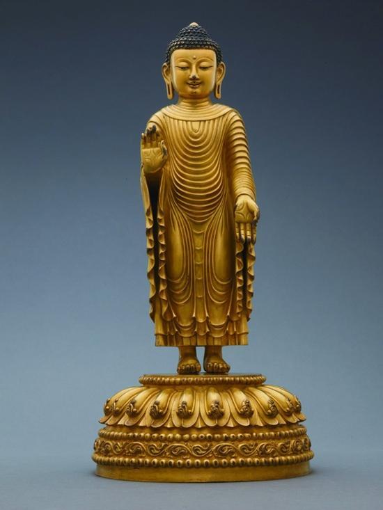 旃檀佛 黄铜鎏金 尺寸:高 30.5 cm