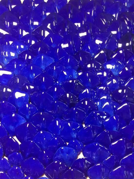 天象四神-玄武(局部) 陶瓷、金属 400x60x350cm 2017