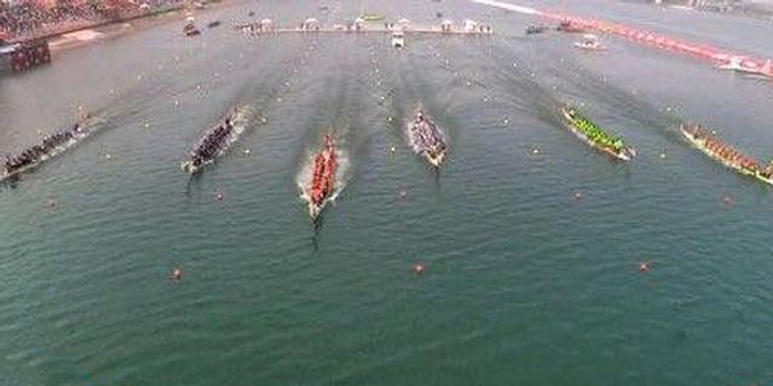 2018国际龙舟世界杯19日在重庆合川挥桨开赛