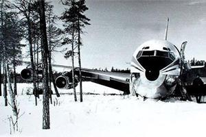1978年4月20日被苏联击落在摩尔曼斯克的大韩航空波音707客机