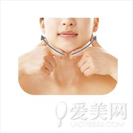 动作2:提拉脸部线条