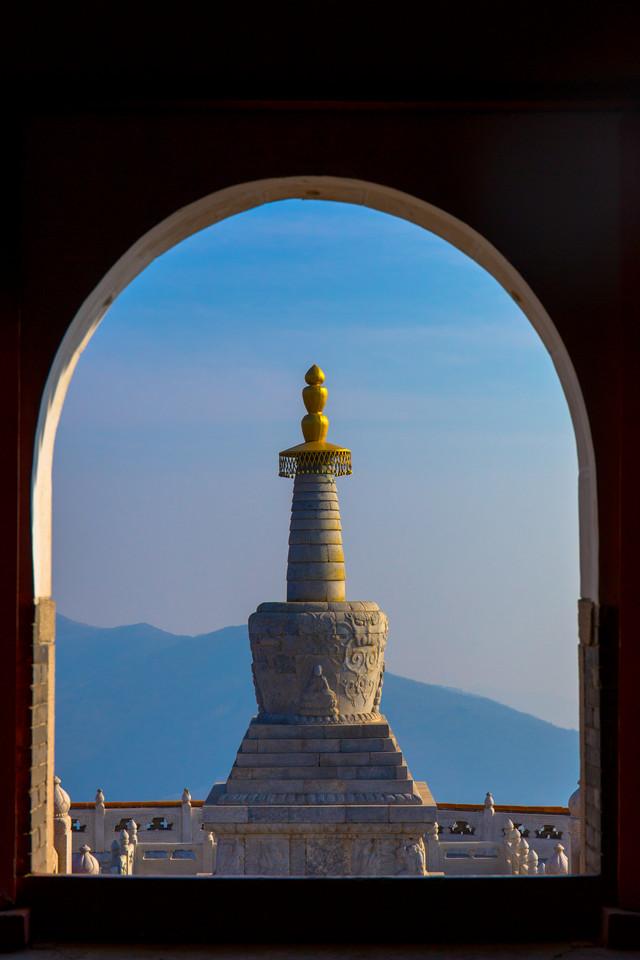 框式构图的照片
