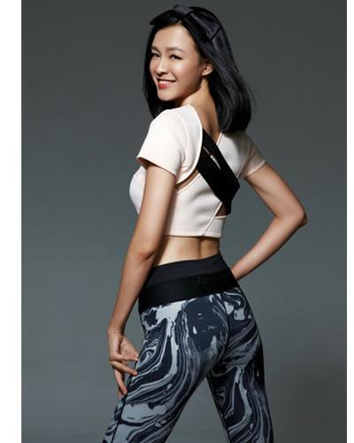 长腿美女李艾:5招变fit 打造健康漂亮好身材