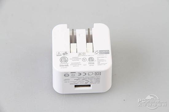 哈曼卡顿Adapt无线适配器标配的宽电压电源适配器