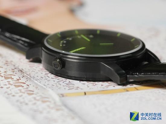 Trasense Watch表盘右侧表冠