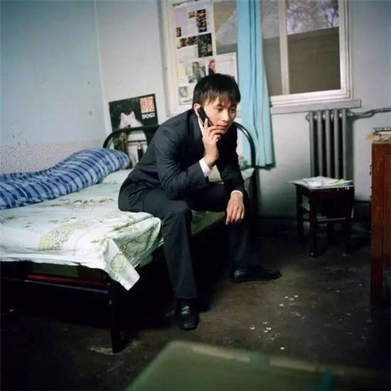 赵伟,压力下的房地产经纪人(系列:北京肖像),2008