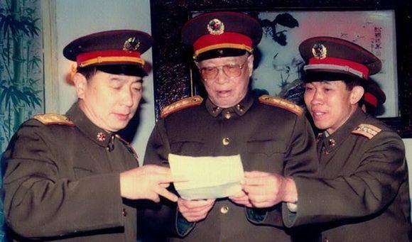 张震上将视察部队